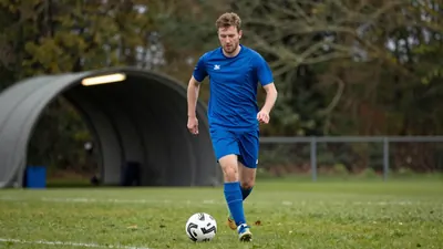 Solihull Moors have re-signed 35-year-old wing-back Marvin Johnson on a short-term contract, adding depth ahead of their...